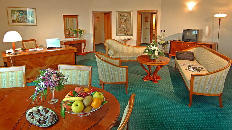 Aleksandar Palace Congress Center & Hotel