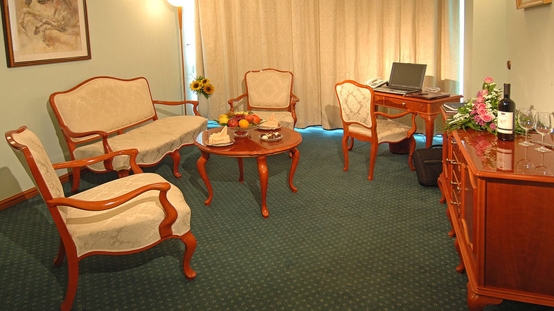 Aleksandar Palace Congress Center & Hotel 5*